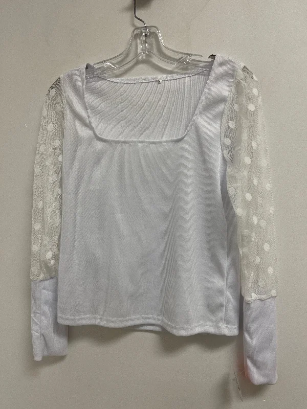 Top Long Sleeve By Clothes Mentor In White, Size: S