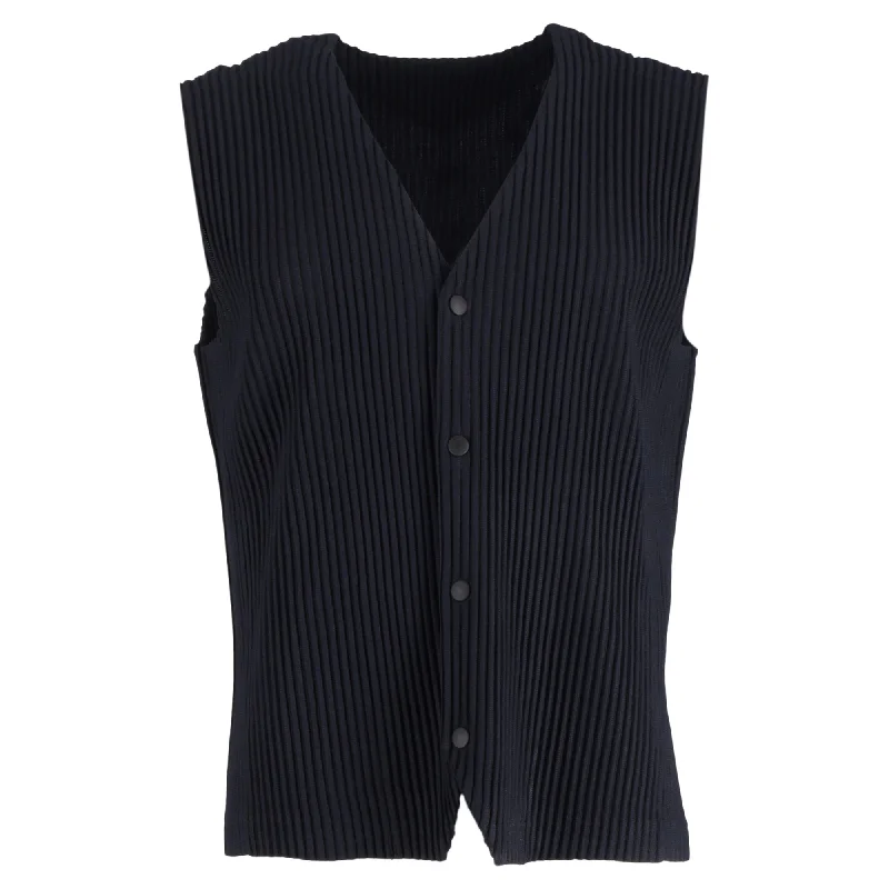 Issey Miyake Pleated Single-Breasted Waistcoat in Black Polyester